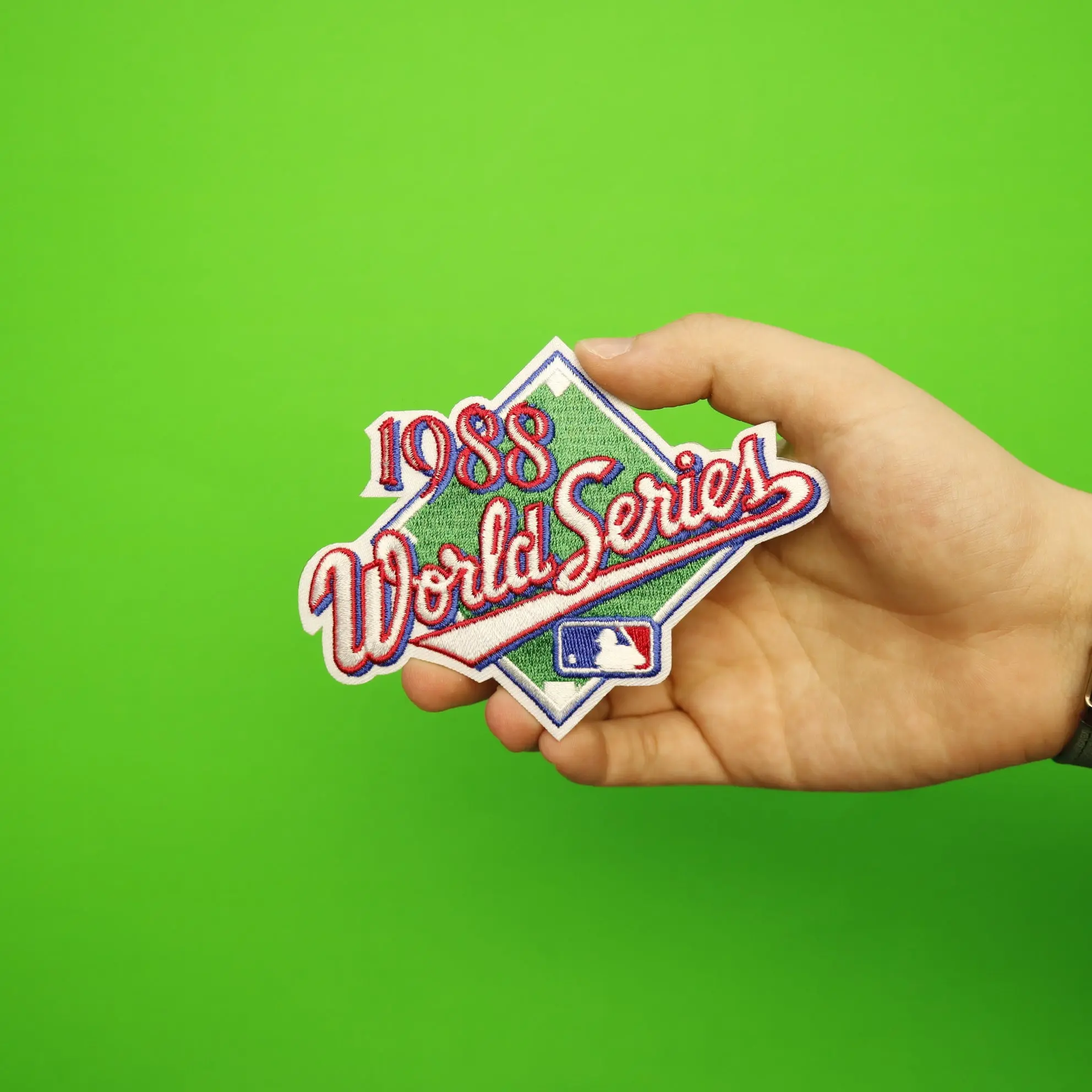 1988 MLB World Series Logo Jersey Patch Los Angeles Dodgers vs. Oakland Athletics - Image 3